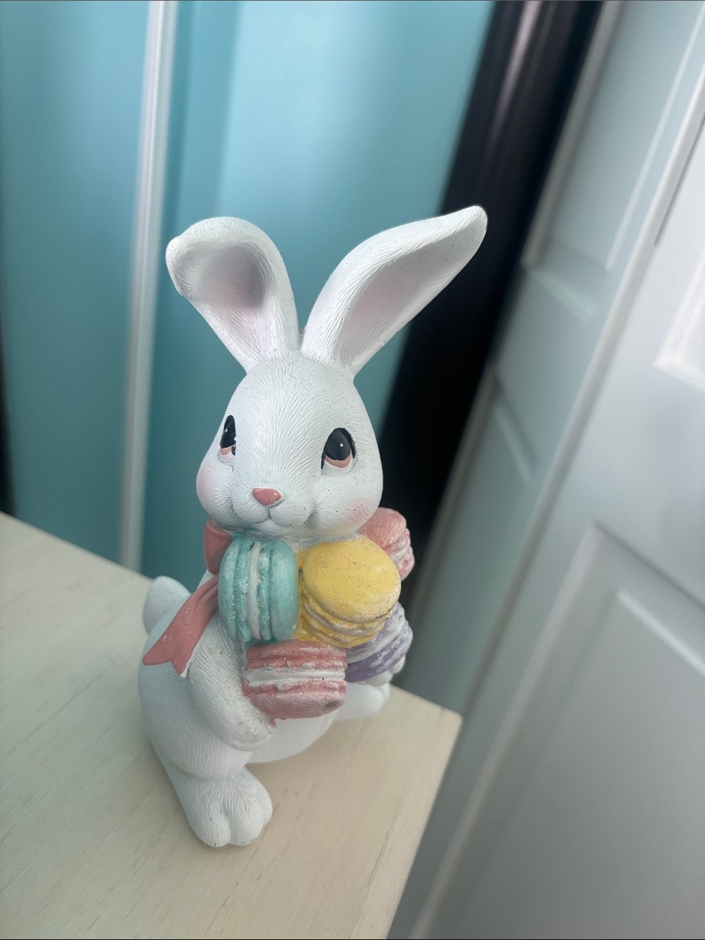 Easter bunny statue